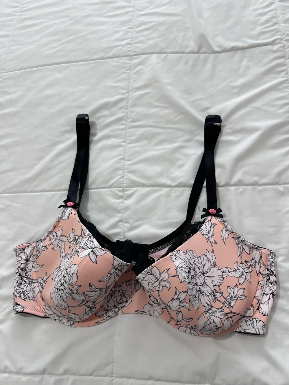 CaciqueLightly Lined French Balconette White Floral lace bra size 40DD
